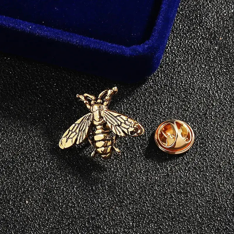 Retro Golden Bee Brooch - Creative jewelry Accessory Gift